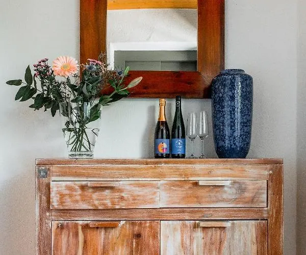 Frühstückspension Hallgarter Zange 3*